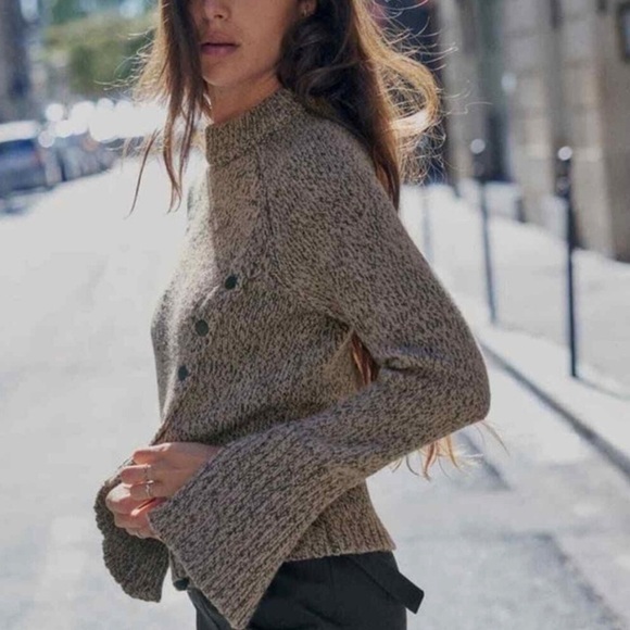 Zara Sweaters - Zara Knit asymmetric bell sleeve Crewneck oatmeal Sweater Sz Medium
